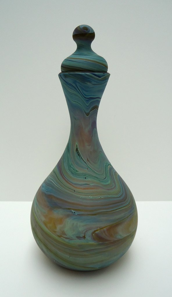 Bulb bottom
                  vase with lid