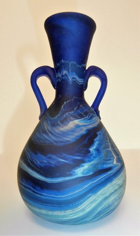 Swirl 2 handled
                  vase