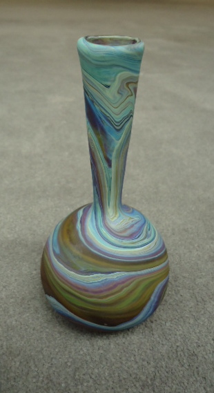Long neck bulb
                  bottom vase 6"