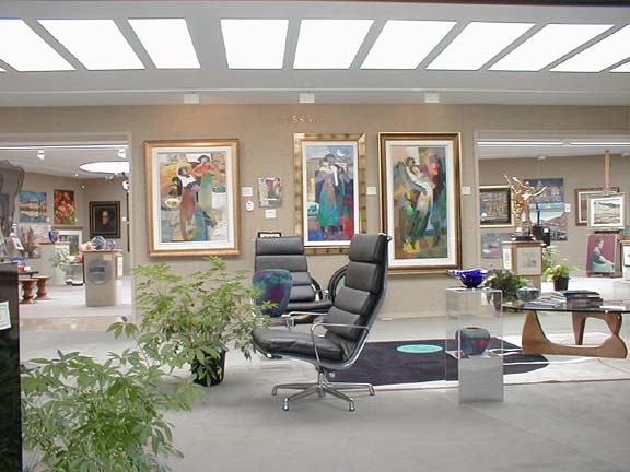 Center
                    Gallery