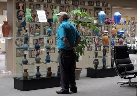 Viewing the
                      Hebron glass collection