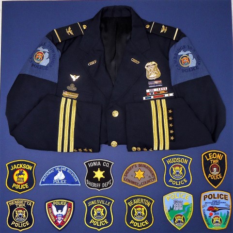 Police uniform
                framing layout