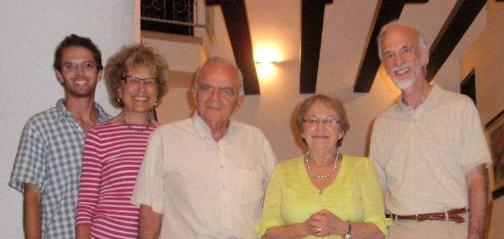 Ruth
                              Shmuel Faktor and Roy Saper's Family